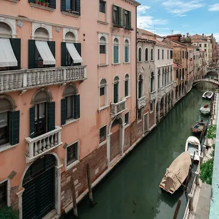 Design Venice Apartment