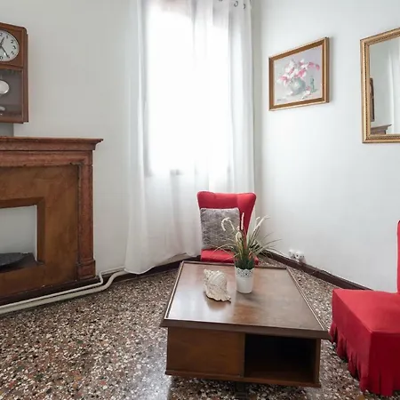 Design Venice Apartment